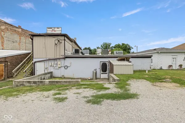 109 W Main ST, Bainbridge, IN 46105