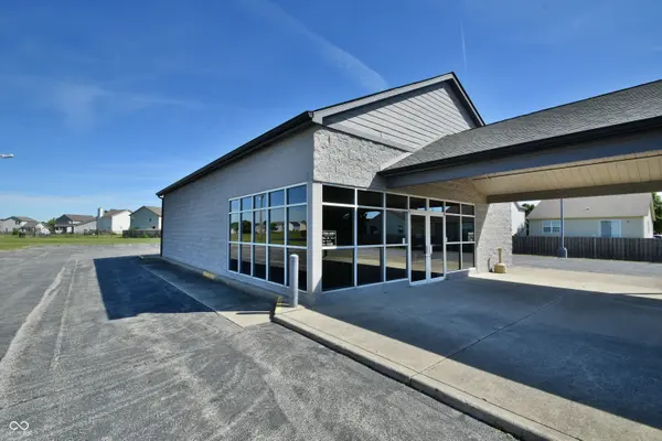 2382 W Main ST, Greenfield, IN 46140