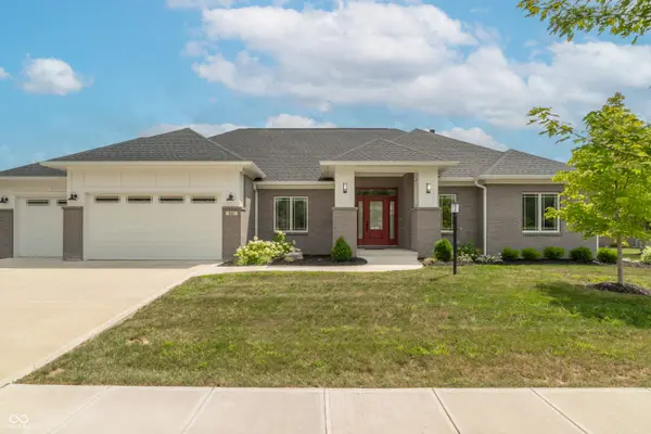 921 Justine CIR E, Indianapolis, IN 46234