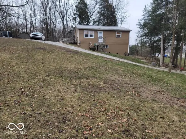 901 Carter RD, Martinsville, IN 46151