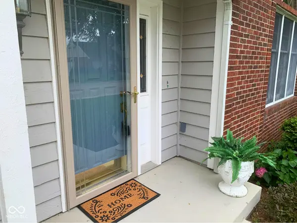 112 Cardinal DR E, Seymour, IN 47274