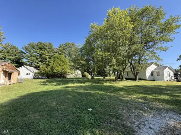 1015 W Gourley PIKE, Bloomington, IN 47404