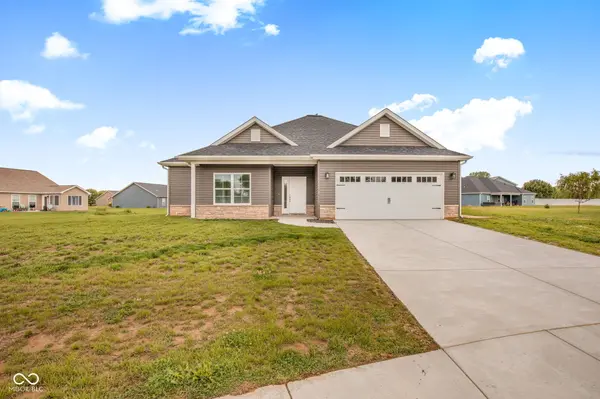9182 Mulligan CT, Elwood, IN 46036