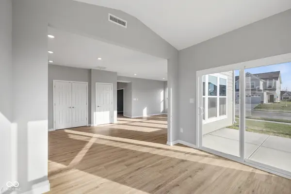 12457 Fresh Stock DR, Noblesville, IN 46060