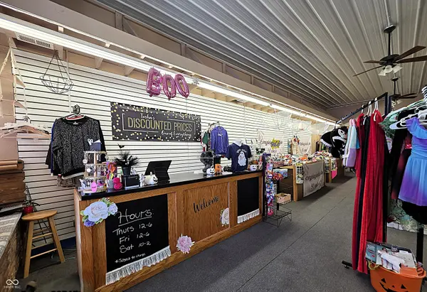 5183 E State Road 46, Bowling Green, IN 47833