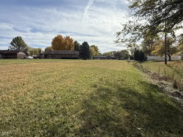 7556 Hickory ST, Brownsburg, IN 46112