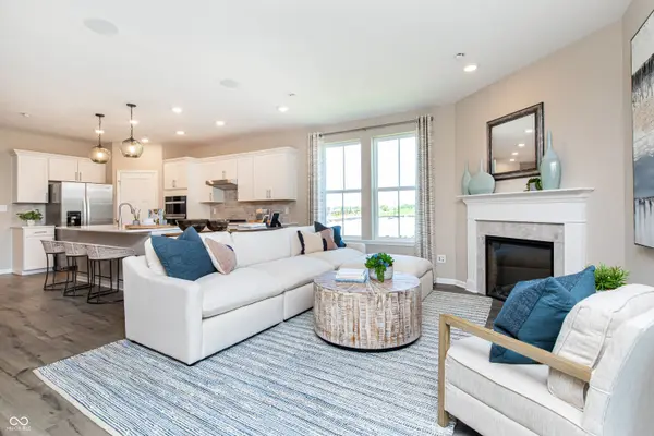 18462 Depoe LN, Westfield, IN 46074