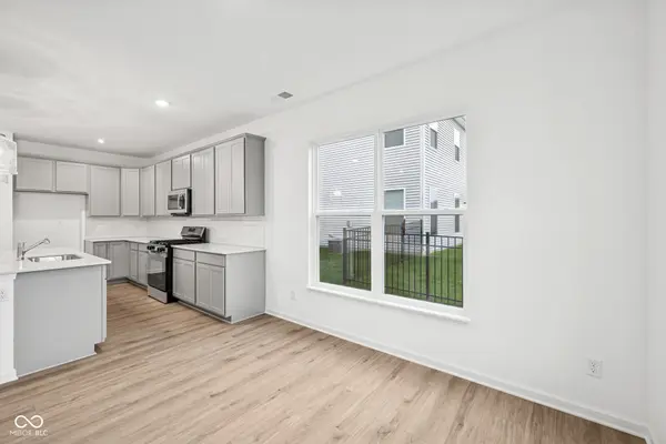 10714 Mangrove DR, Indianapolis, IN 46239