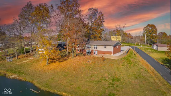 8421 W Old Nashville RD, Columbus, IN 47201
