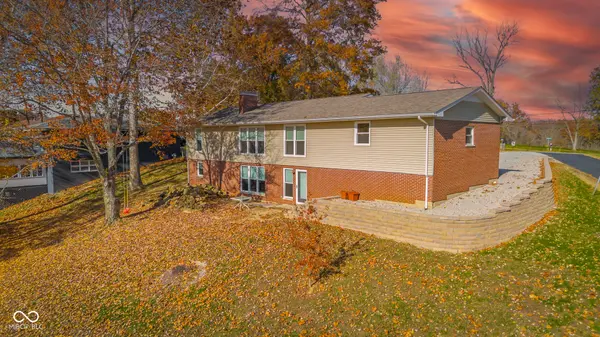 8421 W Old Nashville RD, Columbus, IN 47201