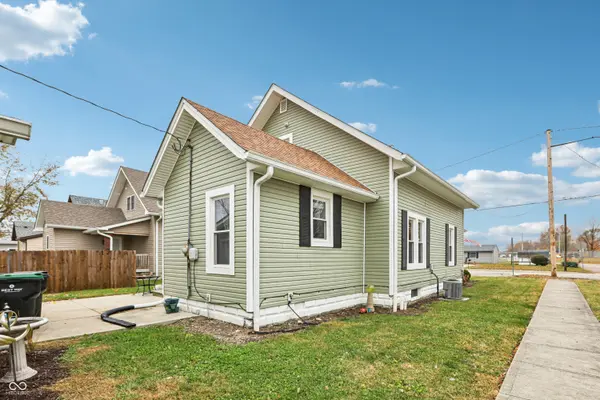 650 E Pearl ST, Whiteland, IN 46184