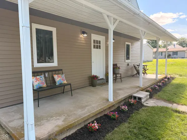 603 E North ST, Westport, IN 47283