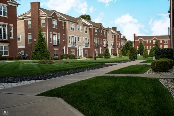 428 Neuman WAY, Carmel, IN 46032