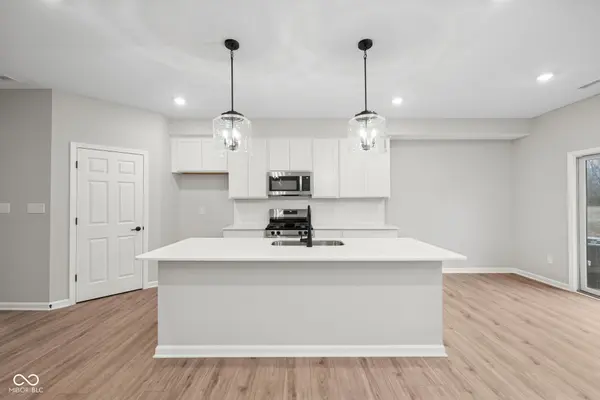 17490 Ebling TRL, Westfield, IN 46062