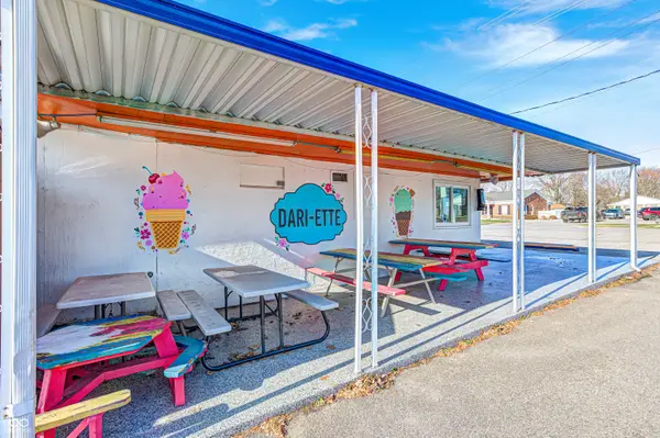 112 E Pat Rady WAY, Bainbridge, IN 46105