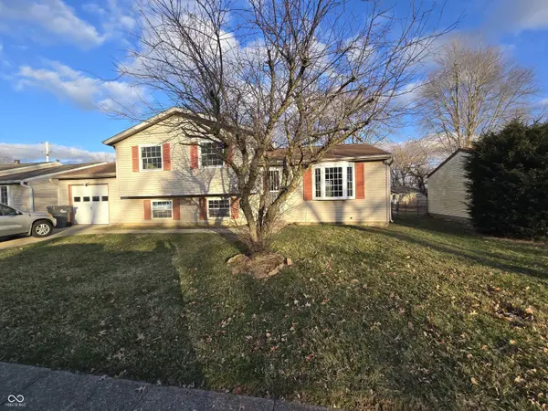 921 Waring DR E, Indianapolis, IN 46229