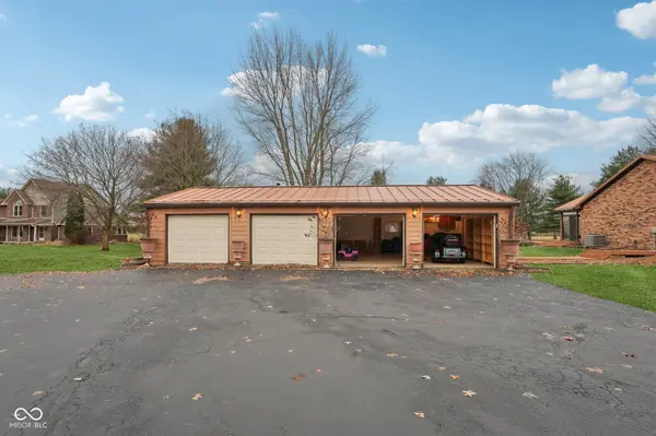 2579 Cardinal DR, Pittsboro, IN 46167