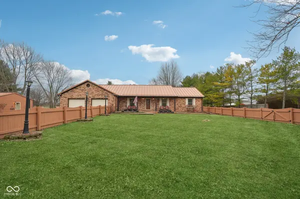 2579 Cardinal DR, Pittsboro, IN 46167