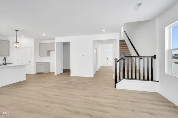 5103 Triple Crown WAY, Indianapolis, IN 46237