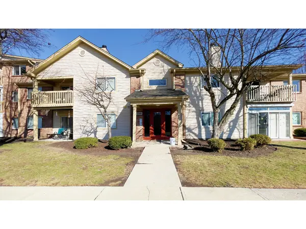 12555 Timber Creek DR #UNIT 8, Carmel, IN 46032