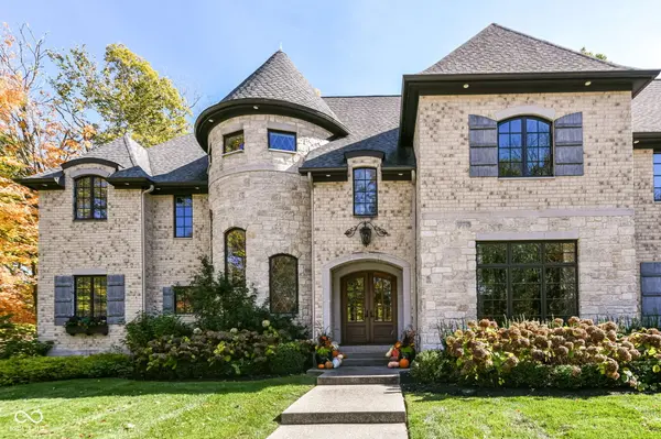 955 Bloor LN, Zionsville, IN 46077