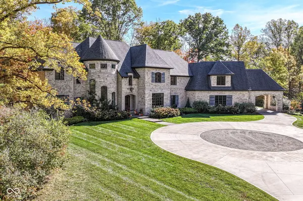 955 Bloor LN, Zionsville, IN 46077