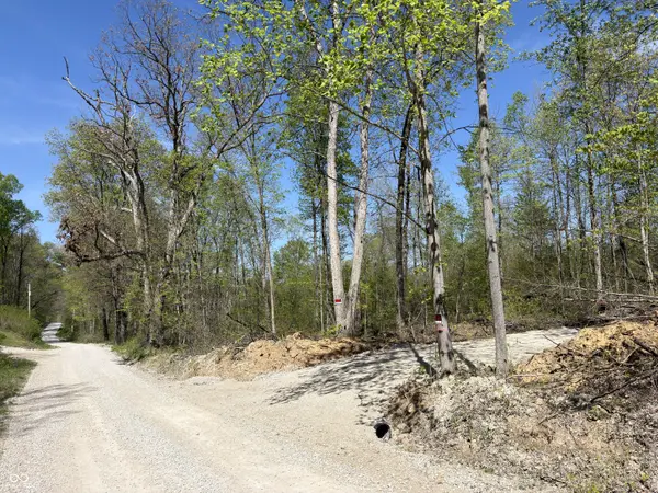 0 Wright RD, Bloomfield, IN 47424