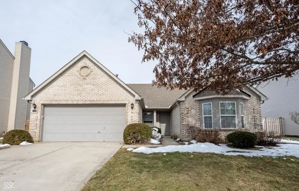 6052 W Bayfront SHRS, Mccordsville, IN 46055