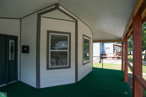 2227 Sycamore ST, Terre Haute, IN 47807