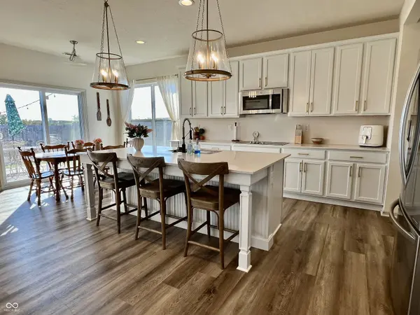 1479 Classic AVE, Greenwood, IN 46143