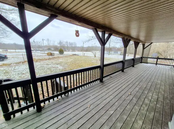 10116 W Polk RD, Lexington, IN 47138
