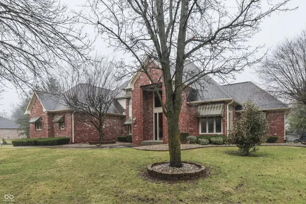 3998 Eagle Trace DR, Greenwood, IN 46143