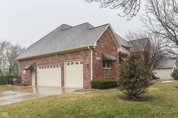 3998 Eagle Trace DR, Greenwood, IN 46143