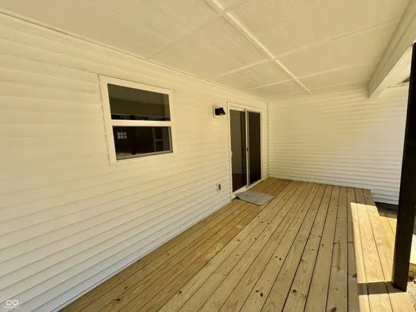 613 Jefferson VLY, Coatesville, IN 46121
