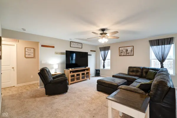 1424 Crabapple RD, Franklin, IN 46131