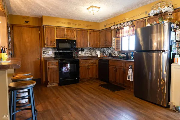 7416 Troon DR, Indianapolis, IN 46237