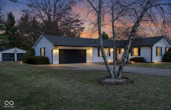 210 W Birch LN, Alexandria, IN 46001