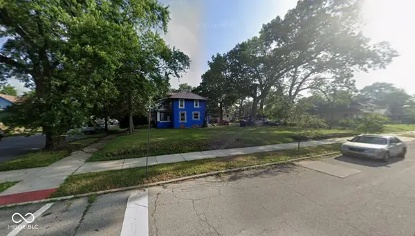 1748 Leer ST, South Bend, IN 46613
