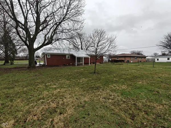 2183 S Fairview DR, Shelbyville, IN 46176