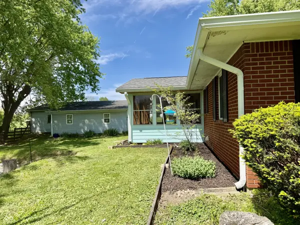 7889 S Ladoga RD, Ladoga, IN 47954