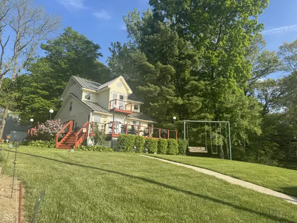 7740 N Sandy Beach DR, Monticello, IN 47960