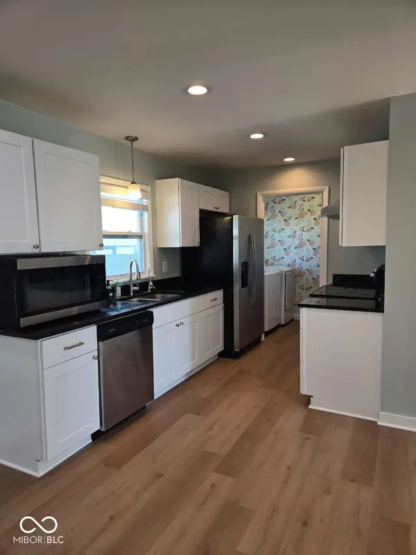 3745 S Main ST, Whitestown, IN 46075