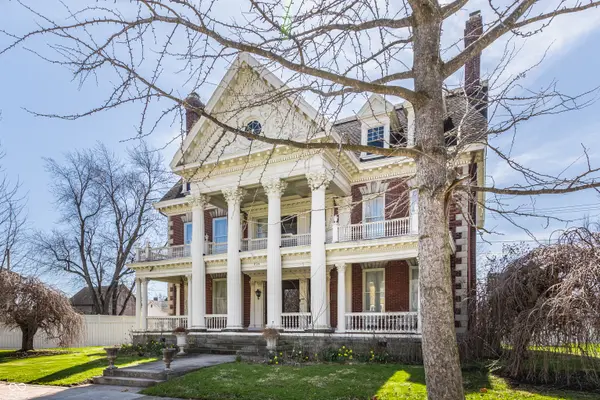 825 E Washington ST, Muncie, IN 47305
