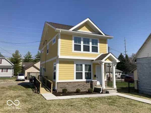 116 E Pennsylvania ST, Shelbyville, IN 46176