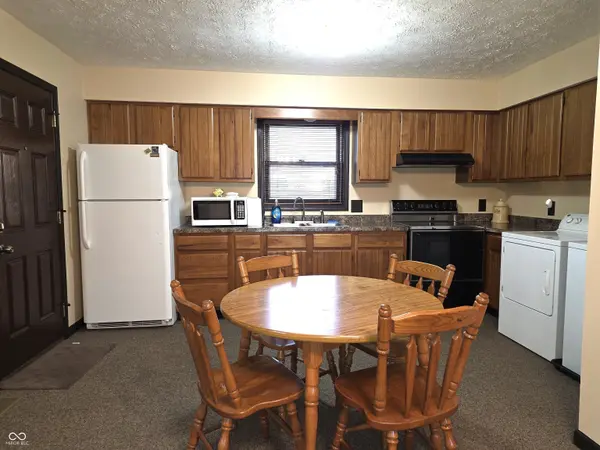 5241 W Marietta Railroad ST, Shelbyville, IN 46176