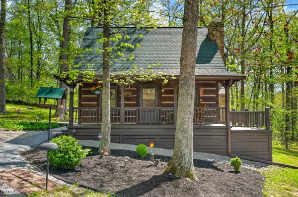209 Sanctuary LN, Nashville, IN 47448