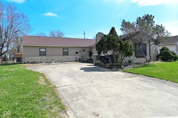 3221 Bluebell LN, Indianapolis, IN 46224