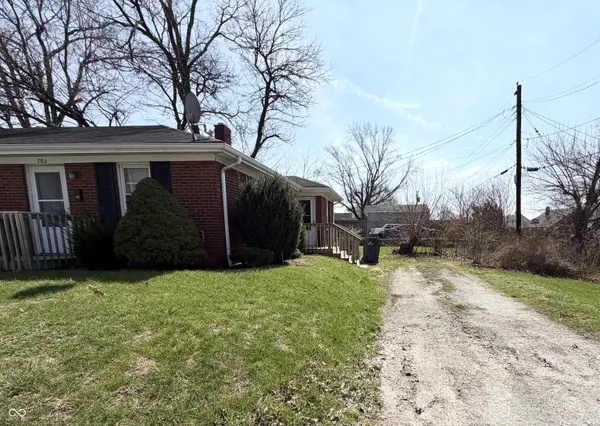 705 W 29th ST, Anderson, IN 46016