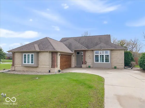 8123 W Ashford LN, Muncie, IN 47304