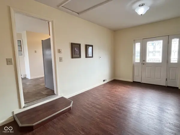 928 S Walnut ST, Seymour, IN 47274